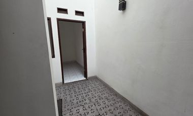 Disewakan Rumah 2 Lantai Bisa Kantor Strategis Jatiwaringin Jakarta Timur Kalimalang