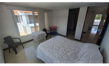 CASA AMPLIA EN CONDOMINIO EXCLUSIVO – BARILOCHE 23, FUSAGASUGÁ