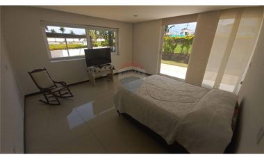 CASA AMPLIA EN CONDOMINIO EXCLUSIVO – BARILOCHE 23, FUSAGASUGÁ