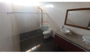 CASA AMPLIA EN CONDOMINIO EXCLUSIVO – BARILOCHE 23, FUSAGASUGÁ