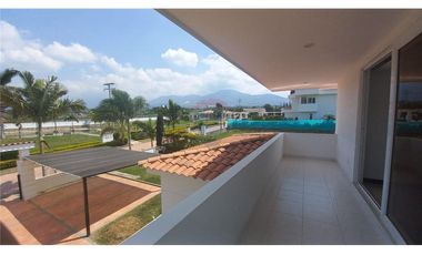 CASA AMPLIA EN CONDOMINIO EXCLUSIVO – BARILOCHE 23, FUSAGASUGÁ