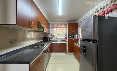 LOS ANDES - ARRIENDA CASA 5D 4B PISCINA