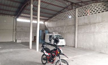 Alquiler de bodega en la ave Juan Tanca Marengo, 264 m2, sector San Felipe.