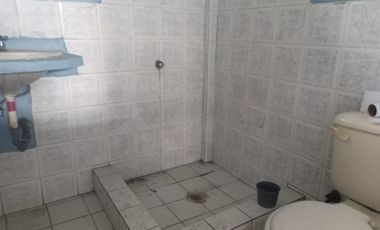 Alquiler de bodega en la ave Juan Tanca Marengo, 264 m2, sector San Felipe.