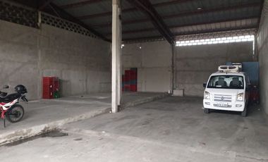 Alquiler de bodega en la ave Juan Tanca Marengo, 264 m2, sector San Felipe.