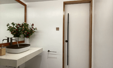 4BR Condo for Sale in Fraser Place, Salcedo Village, Makati - RS5044781