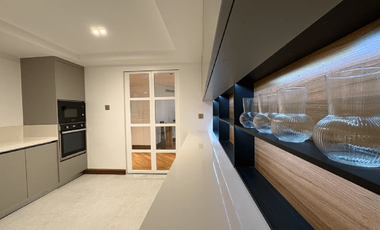 4BR Condo for Sale in Fraser Place, Salcedo Village, Makati - RS5044781