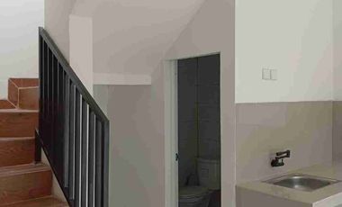 Dijual cepat rumah harga terjangkau dekat pusat perbelanjaan dan berada di pusat kota