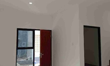 Dijual cepat rumah harga terjangkau dekat pusat perbelanjaan dan berada di pusat kota