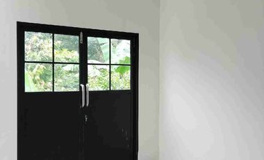 Dijual cepat rumah harga terjangkau dekat pusat perbelanjaan dan berada di pusat kota