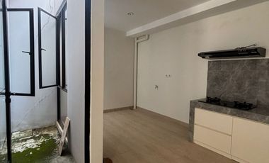 disewakan cepat rumah rapi siap huni di cendana icon lippo karawaci