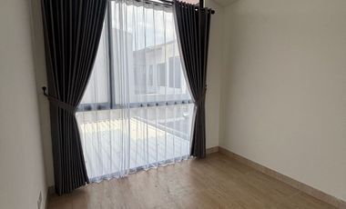 disewakan cepat rumah rapi siap huni di cendana icon lippo karawaci