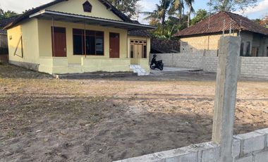 Rumah Cantik Siap Huni dengan View Sawah Asri di Klaten