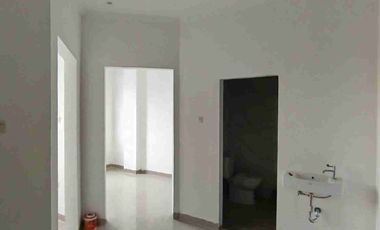 Di jual rumah cantik minimalis 2 lantai Kampung Rawa Jakarta pusat