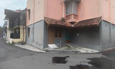 Dijual BU, Kos-Kosan Belakang Kampus UII Persis, Legalitas Lengkap