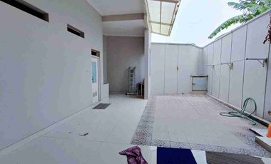 Rumah Mewah 2 lt Ling Nyaman di Pusat Kota Solo