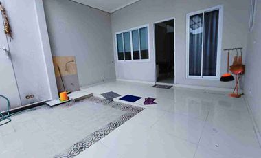 Rumah Mewah 2 lt Ling Nyaman di Pusat Kota Solo