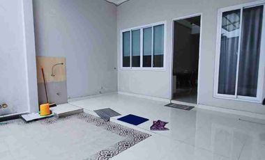 Rumah Mewah 2 lt Ling Nyaman di Pusat Kota Solo