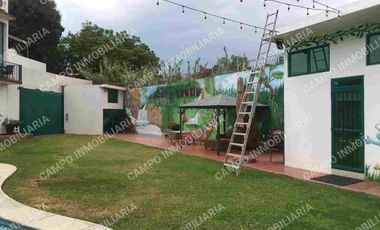 RENTA OCOTEPEC CASA CON ALBERCA CLIMATIZADA, PRIVADA CON DOBLE PORTÓN ELÉCTRICO PARA ACCESO.