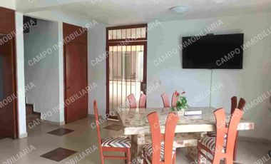 RENTA OCOTEPEC CASA CON ALBERCA CLIMATIZADA, PRIVADA CON DOBLE PORTÓN ELÉCTRICO PARA ACCESO.