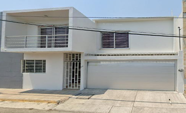 VENTA DE CASA EN VENUSTIANO CARRANZA DE VERACRUZ