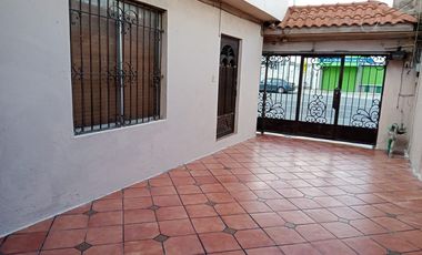 casa venta / Mitras Centro / inversión