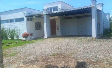 Vendo  lote Esquinero en el condominio campestre exclusivo bella Suiza