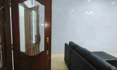 Disewakan rumah Buahbatu nilem 4+1 kamar tidur semi furnish