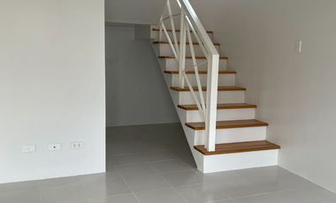 For Sale Single Detached house , high ceiling, 4 Bedrooms, near St Paul, SM Dasmarinas, 15 minutes away from Evia, Daanghari