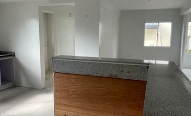 For Sale Single Detached house , high ceiling, 4 Bedrooms, near St Paul, SM Dasmarinas, 15 minutes away from Evia, Daanghari