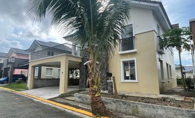 For Sale Single Detached house , high ceiling, 4 Bedrooms, near St Paul, SM Dasmarinas, 15 minutes away from Evia, Daanghari