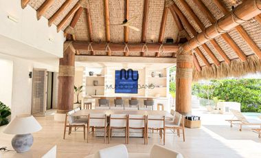 Casa espectacular en venta en Acapulco Punta Diamante con acceso a playa
