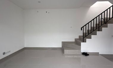 Disewakan Rumah 2 Lantai di Shila At Sawangan