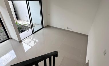 Disewakan Rumah 2 Lantai di Shila At Sawangan