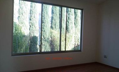 VALLE REAL. COTO NAPOLES. RENTA CASA MINIMALISTA. 4 Reca. 4. Autos.  Doble Seguridad., FRENTE A PARQUE. ZAPOPAN.