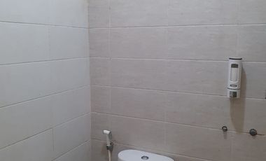 DIJUAL RUMAH BAGUS DAN TERAWAT HADAP TIMUR HARGA PALING MURAH DI ARCADIA DAAN MOGOT