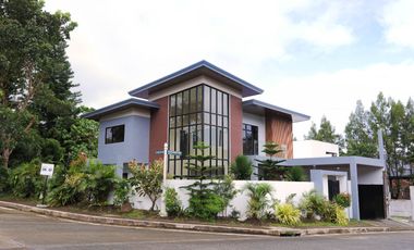 4-Bedroom House and Lot For Sale in Nasugbu-Tagaytay Highway Alfonso Csvite