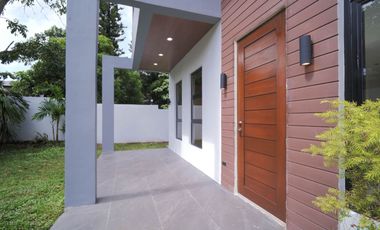 4-Bedroom House and Lot For Sale in Nasugbu-Tagaytay Highway Alfonso Csvite