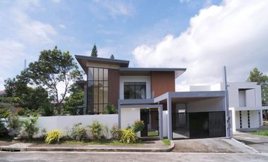 4-Bedroom House and Lot For Sale in Nasugbu-Tagaytay Highway Alfonso Csvite