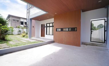 4-Bedroom House and Lot For Sale in Nasugbu-Tagaytay Highway Alfonso Csvite