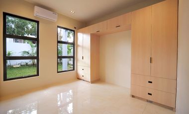 4-Bedroom House and Lot For Sale in Nasugbu-Tagaytay Highway Alfonso Csvite