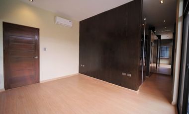 4-Bedroom House and Lot For Sale in Nasugbu-Tagaytay Highway Alfonso Csvite