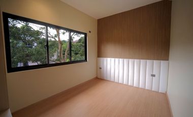 4-Bedroom House and Lot For Sale in Nasugbu-Tagaytay Highway Alfonso Csvite