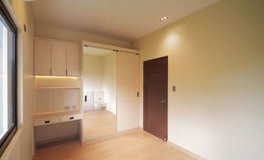 4-Bedroom House and Lot For Sale in Nasugbu-Tagaytay Highway Alfonso Csvite