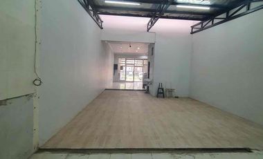 JUAL RUKO BAGUS LOKASINYA RAME DI JL JINGGA NIAGA KBP