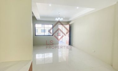 SH29 FOR SALE Brand New Townhouse in Multinational Village in Parañaque