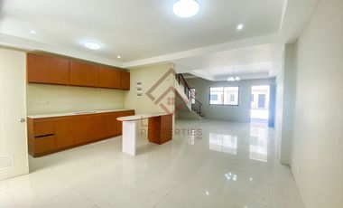 SH29 FOR SALE Brand New Townhouse in Multinational Village in Parañaque