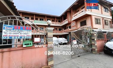 3-storey apartment, 156 sq m, Thongthip Place, near Wat Thammanawa School, Soi Wat Thammanawa, Chiang Rak Noi Road, Bang Pa-in, Phra Nakhon Si Ayuttha