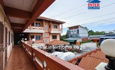 3-storey apartment, 156 sq m, Thongthip Place, near Wat Thammanawa School, Soi Wat Thammanawa, Chiang Rak Noi Road, Bang Pa-in, Phra Nakhon Si Ayuttha