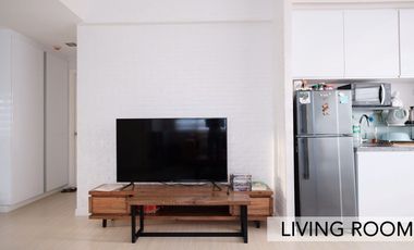 Spacious 1 Bedroom Unit in Calyx Residences